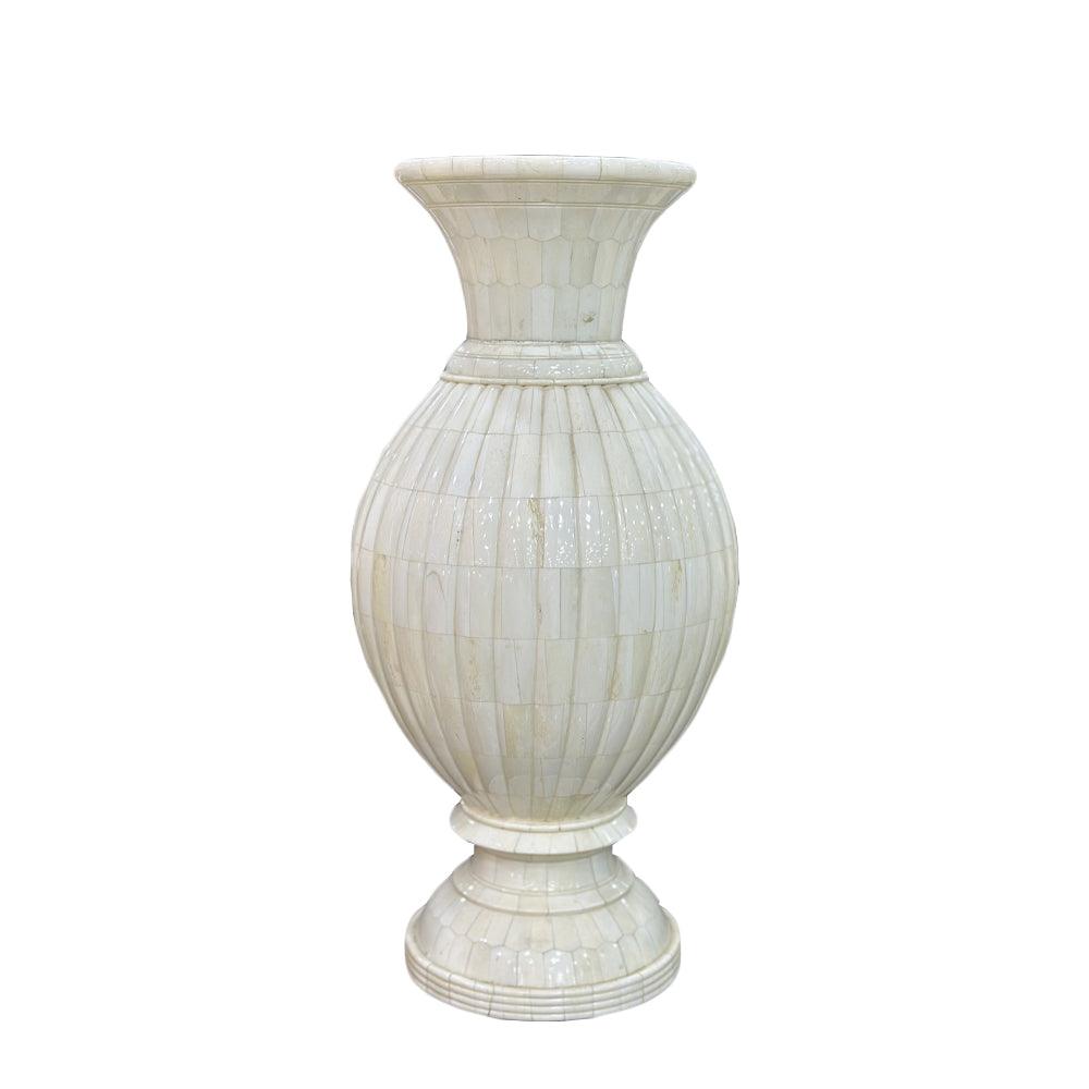 Handmade flower vase of wood - ChicMozaic